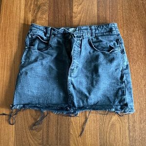 We The Free black mini skirt size 28 but runs a bit smaller I’d say 26